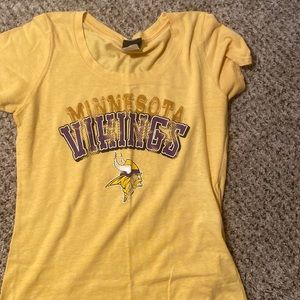 NFL team apparel size large Vikings T-shirt